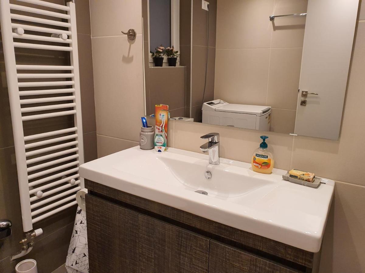 Lukas-2 B/R Luxurious Flat With Veranda Athens Exterior photo