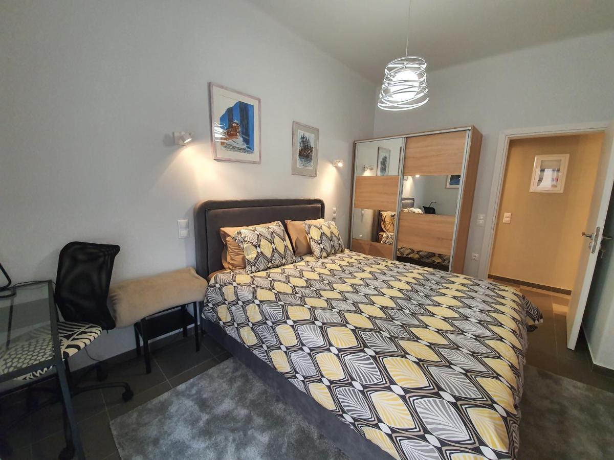 Lukas-2 B/R Luxurious Flat With Veranda Athens Exterior photo