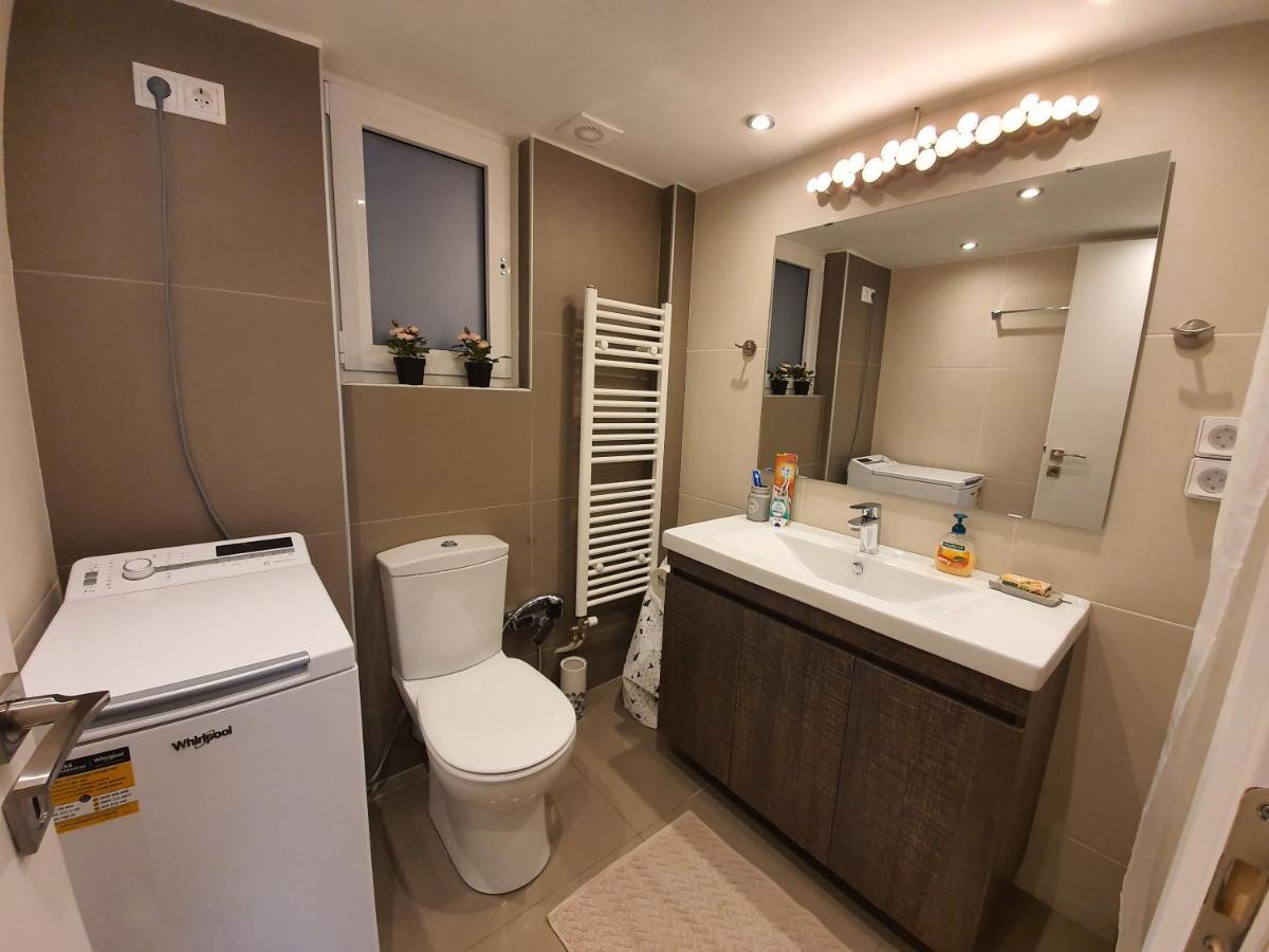 Lukas-2 B/R Luxurious Flat With Veranda Athens Exterior photo